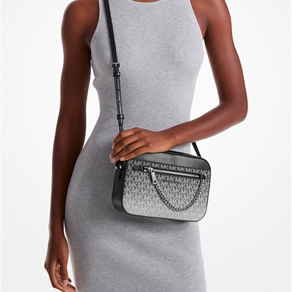 Michael Kors Jet Set Large Ombré Signature Logo EW Crossbody Body
Black 
NWT - Picture 4 of 15